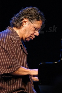 CHICK COREA