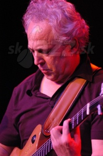 DAVID TORN