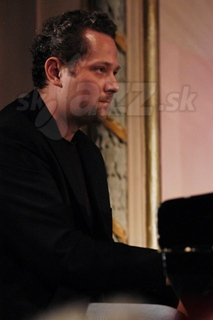 STANISLAV MÁCHA