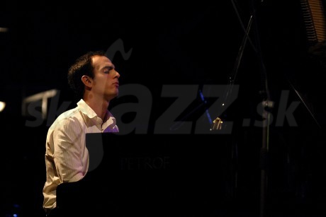  SHAI MAESTRO
