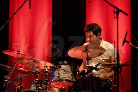 MARK GUILIANA