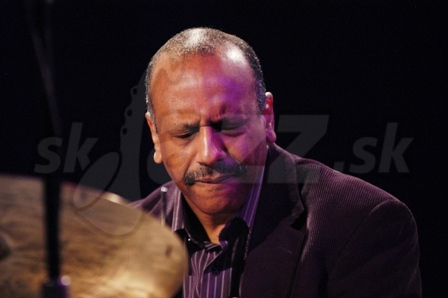  BILLY DRUMMOND