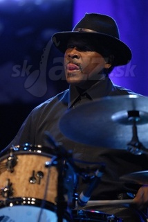 STEVE MC CRAVEN