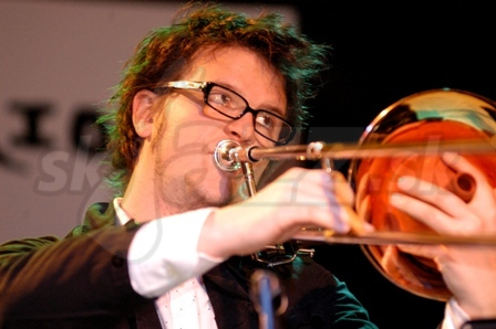  AXEL SCHAPPERT