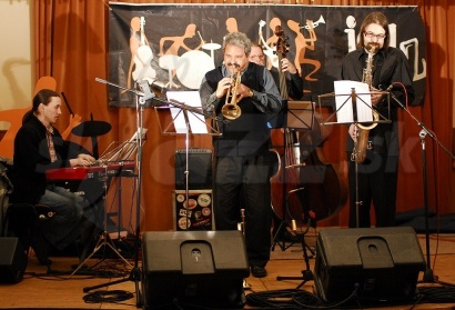 LAZARO CRUZ BAND