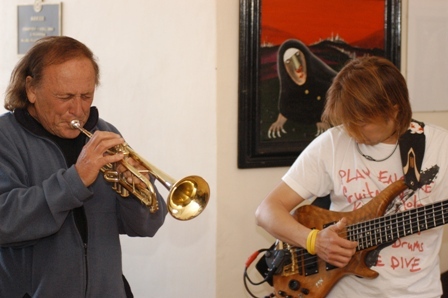 LACO DÉCZI + NOB KINUKAWA