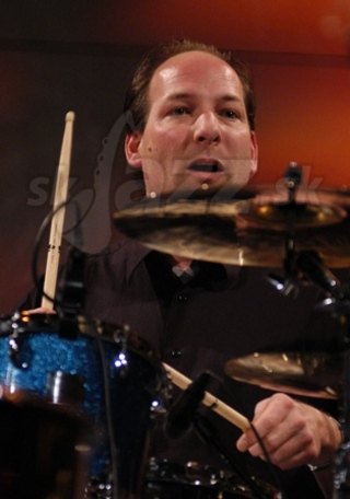  BILLY