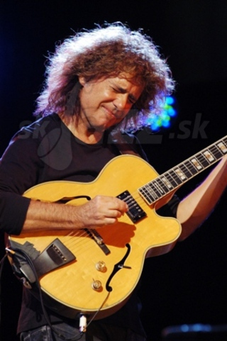 PAT METHENY