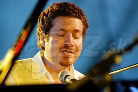 KEVIN HAYS