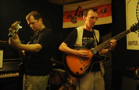  IVAN + PETER