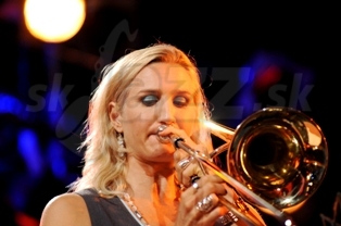  KARIN HAMMAR