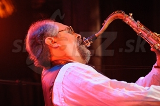  JOE LOVANO