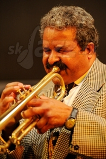  LAZARO CRUZ
