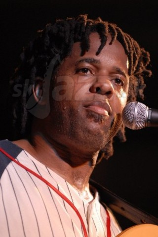VICTOR WOOTEN
