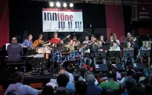  NOUVELLE CUISINE BIG BAND