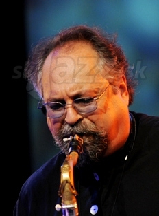  JOE LOVANO