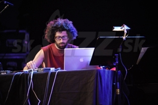 RAZ