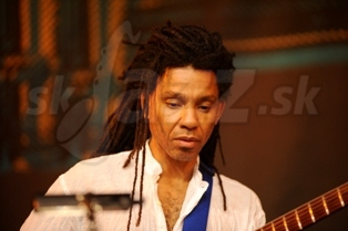 BRANDON ROSS