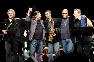 5 PIECE BAND
