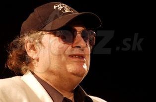 SZAKCSI BELA LAKATOS