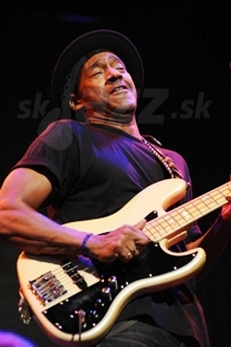  MARCUS MILLER