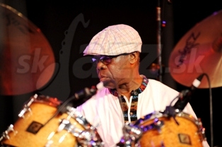  ANDREW CYRILLE 