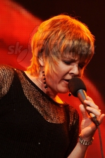  KARRIN ALLYSON