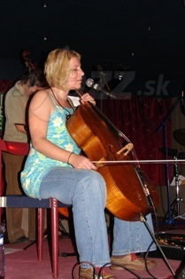  DOROTA
