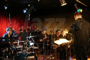  CHAMELEON BIG BAND