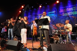  DAVE HOLLAND SEXTET
