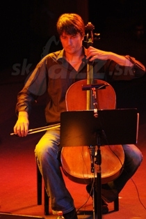  ARNE KIRCHER