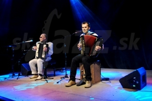 DUO ARNOTTO