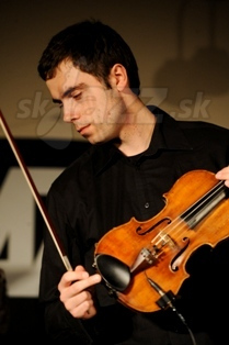  MATEUSZ